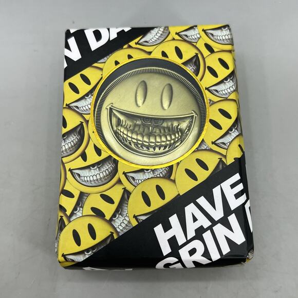Popaganda Ron English PopLife Have A Grin Day Coin San Diego Comic-Con 2018 NEW